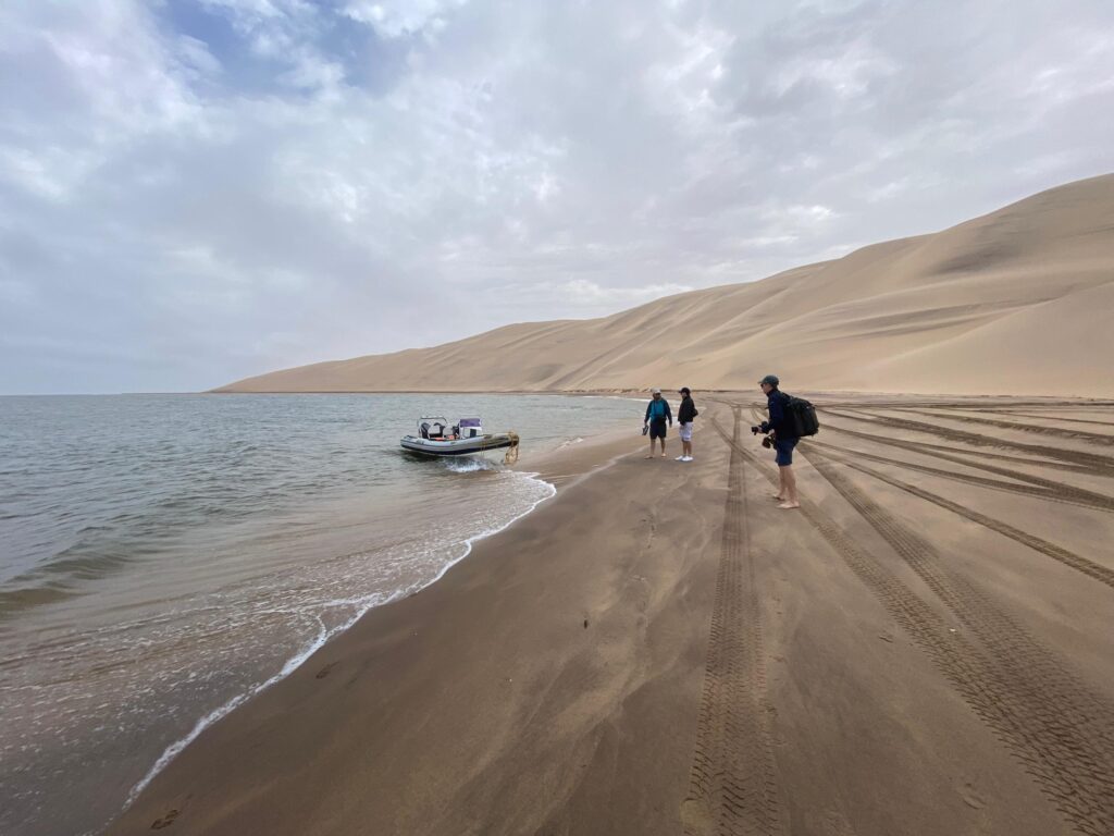 tigres_island_angola_unchartes_safaris